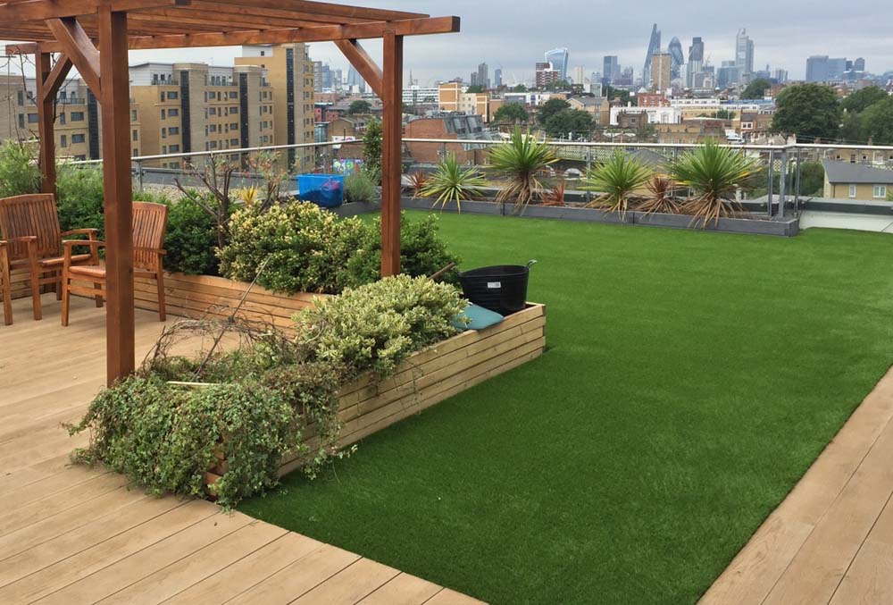 Artificial Grass For Balconies & Terraces in London | LAGC